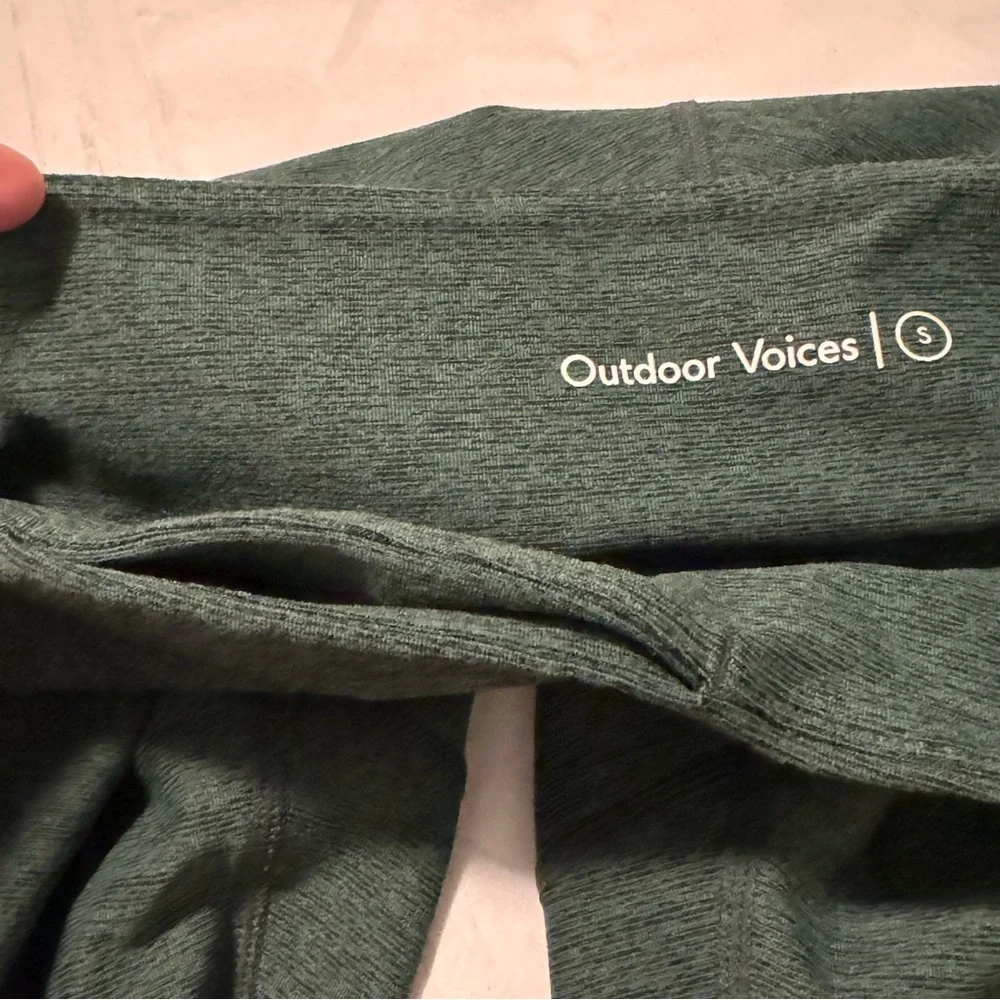 Outdoor Voices Size S 7/8 Length Warm Up Leggings Hunter Green Space Dye Stretch